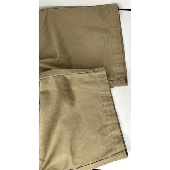 Volcom Men's Corpo Class Shorts Size 30 Brown Khaki Chino Skate Shorts Excellent - Picture 6 of 9